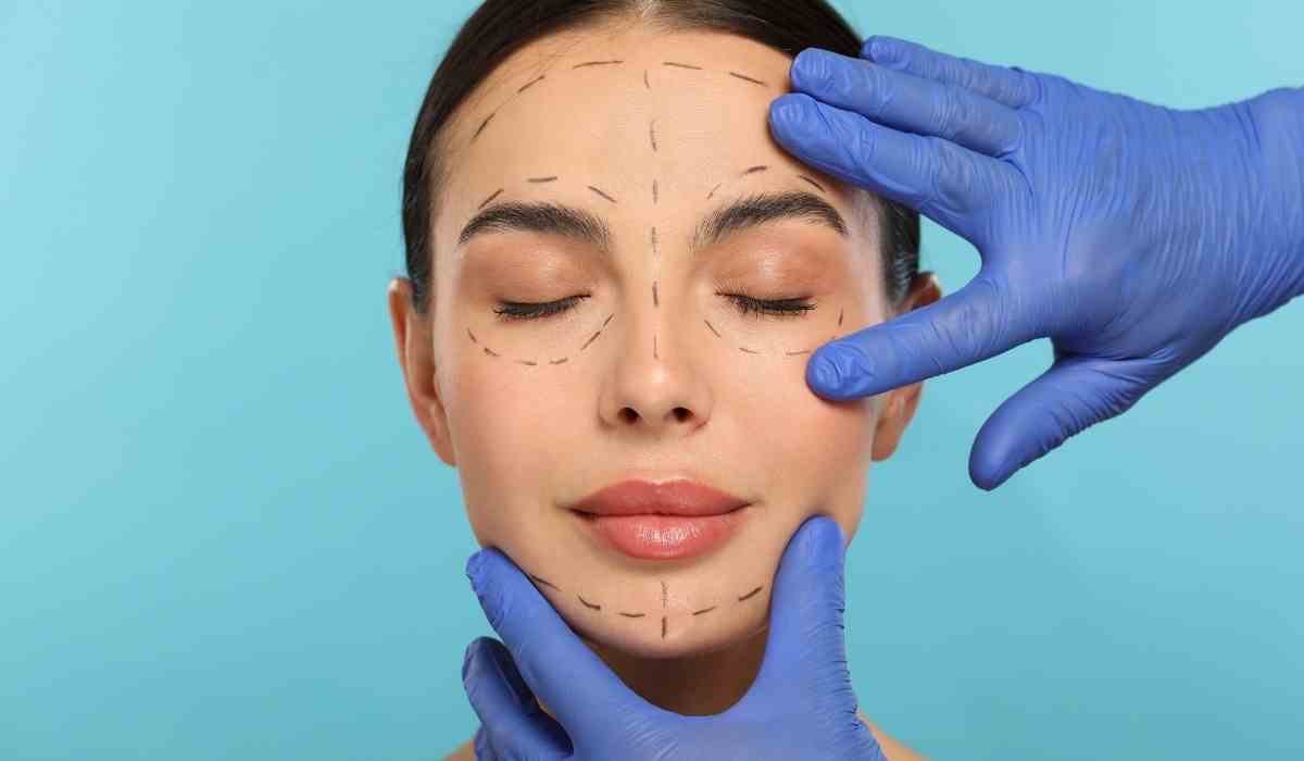 جراحة-التجميل-لعلاج-ترهل-الوجه-بعد-فقدان-الوزن (2) جراحة-التجميل-لعلاج-ترهل-الوجه-بعد-فقدان-الوزن