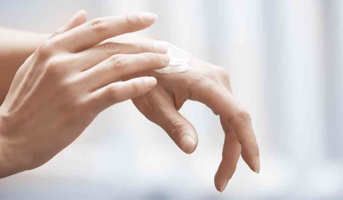 الخيوط-الجراحية-لليدين